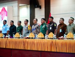 Pangdam XIV/Hsn Mengikuti Rakor Bersama Forkopimda Dalam Rangka Deteksi Dini Potensi ATHG Pada Pilkada Serentak Tahun 2024*