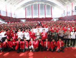 Pamen Ahli Bid. Sosbud Poksahli Mewakili Pangdam XIV/Hsn Dalam PKKMB Universitas Hasanuddin Tahun 2024*