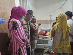 Kapolres Palopo, AKBP Safi’i Nafsikin Di Sambut Oleh Keluarga Korban Bersama PJ Walikota Memberikan Dukungan Moral