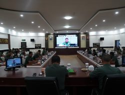 Kasdam XIV/Hsn Mengikuti Forum Evaluasi Kasad Secara Vicon*