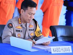 Polda Sulsel Amankam Aksi Unras Kawal Putasan MK, Sesuai SOP dan Tunjukkan Sisi Humanis*