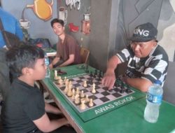 Warkop Utara Mengadakan Pertandingan Catur Antara Junior dan Senior*