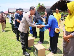 *Cooling System Jelang Pilkada, Polda Sulses Gelar Baksos Di Soppeng Dan Bagi Hadiah Paket Umrah*