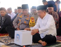 Di Hadapan Jamaah Jumat Masjid Kubah 99 Makassar, Kapolda Sulsel Perkenalkan Diri Dan Ajak Masyarakat Sukseskan Pilkada*