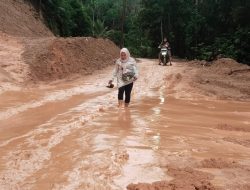 Lagi, Jalan Batu Bolang Tambangan Longsor, Tiga Desa Sulit Dilewati