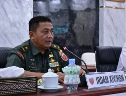 Irdam XIV/Hsn Memimpin Entry Meeting Pemeriksaan Fisik Materiil Pengadaan Barang/Jasa di Jajaran Kodam XIV/Hsn TA 2024*