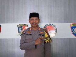 Calon Walikota Palopo Trisal Tahir Dalam Dugaan Membuat Ijasa Palsu Paket C