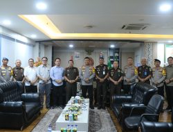 Kunjungan dan Silaturahmi Kapolda Sulsel Kepada Kepala Kejaksaan Tinggi Sulsel*