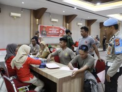 Polres Palopo Menjalankan Kegiatan Donor Darah Serentak Di Ruangan Aula Palopo