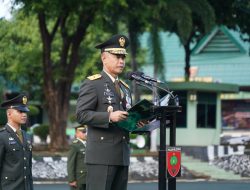 Kasdam XIV/Hsn Memimpin Upacara Peringatan Hari Pahlawan Tahun 2024 di Makodam*
