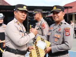  7 Personel Polres Palopo Mendapat  Penghargaan Dalam Menjalankan Tugas Dan Tanggung Jawab Yang Terbaik