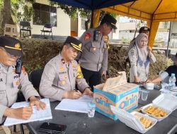 Kapolres Palopo AKBP Safi Nafsikin Mengadakan Pengecekan Pos Pantau Jelang Natal Dan Tahun Baru 2025 Di Lebang KM5
