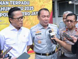 Wamen BUMN, Kakorlantas Polri, dan Dirut Jasa Raharja Pantau Arus Mudik Nataru dari Command Center KM 29 Tol Jakarta-Cikampek