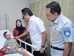 Wamen BUMN dan Dirut Jasa Raharja Tinjau Penanganan Korban Kecelakaan Tol Cipularang di Radjak Hospital