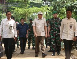 Mayjen TNI Bobby Bersama Kasdam XIV/Hsn Mendampingi Menhan RI Ziarah di Makam Jenderal M. Yusuf*
