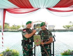Warga Kodam Tanjungpura Gelar Tradisi Penyambutan dan Penerimaan Pangdam XII/Tpr