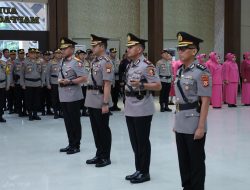 Kapolda Sulsel Pimpin Serah Terima Jabatan dan Kenal Pamit Kapolrestabes Makassar dan Kapolres Soppeng*