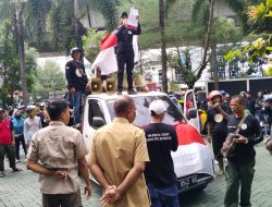 Ada Apa Warga Bitoa Menggelar Aksi Demo Didepan Kantor Camat Manggala, ini Tuntutannya
