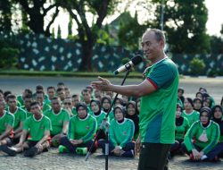Berikan Pengarahan Seusai Olahraga Bersama, Pangdam XIV/Hsn: Jadikan Olahraga Sebagai Kebutuhan Untuk Kesehatan*
