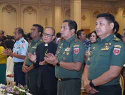 Irdam XIV/Hsn Hadiri Perayaan Natal Oikumene Umat Kristiani Sulsel*