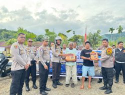 Polres Palopo Gelar Patroli Operasi Keselamatan Pallawa, Bagikan Bansos ke Warga