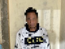 Tim kepolisian mendapatkan informasi pelaku berada di tempat kerjanya.