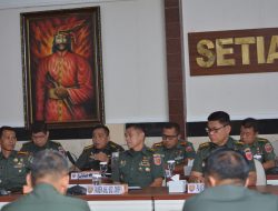 Pangdam XIV/Hasanuddin Pimpin Rapat Internal Bahas Anggaran dan Pembangunan Rumah Dinas*