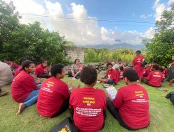 Subsatgas Si-Ipar Polres Jayapura Gelar Kegiatan Pembelajaran bagi Anak-anak dan mama-mama di Kompleks Bahtera Hebron, Sentani