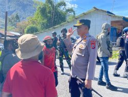 Pastikan Sitkamtibmas Aman Kondusif, Kapolres Puncak Jaya Pimpin Patroli Dialogis Gabungan TNI-POLRI di Seputaran Kota Mulia