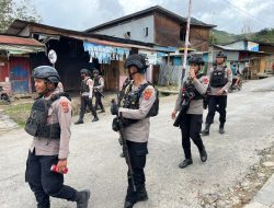 Laksanakan Patroli, Polres Tolikara Polda Papua Cek Keamanan Tempat Ibadah, Kios, Dan Perumahan Masyarakat
