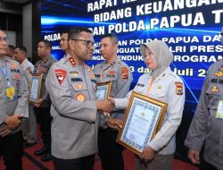 Penda I Sunarti Basri Terima Penghargaan atas Dedikasi Pengelolaan Keuangan, Satker Bidhumas Raih KPPN Awards 2024