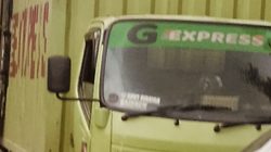 Lembaga Poros Rakyat Indonesia Soroti Mobil Ekspedisi Parkir di Pasar Sentral Makassar