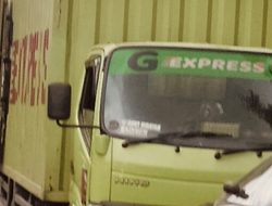 Lembaga Poros Rakyat Indonesia Soroti Mobil Ekspedisi Parkir di Pasar Sentral Makassar